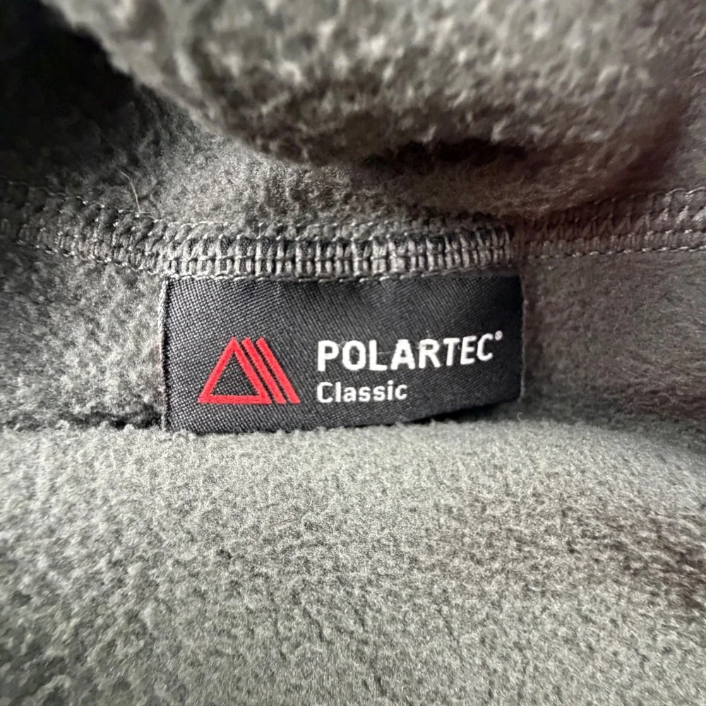 The North Face Mens Polartec Classic 1/4 Zip Fleece Pullover Gray XL